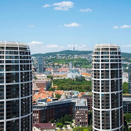 Luxury 1Bdrm On The 28Th Floor Apartment Bratislava Luaran gambar