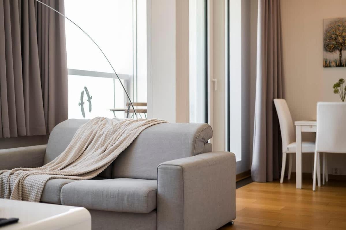 Luxury 1Bdrm On The 28Th Floor Apartment Bratislava Luaran gambar